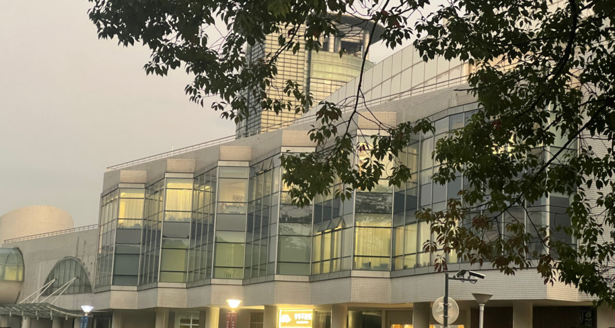 building-in-the-autumn